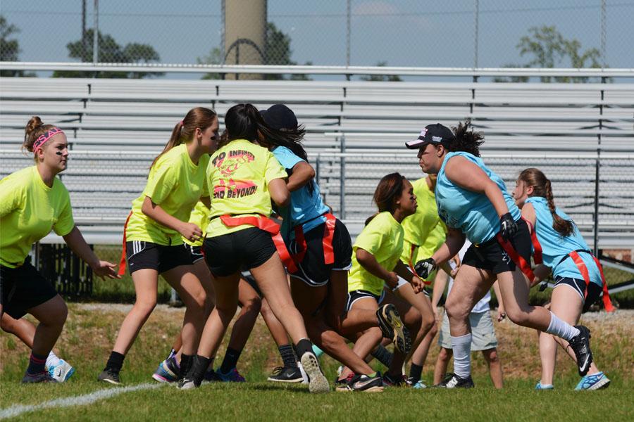 Seniors uphold tradition of winning powderpuff