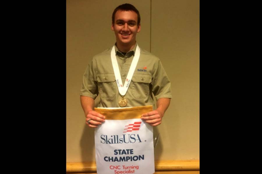 Senior wins gold medal CNC scholarship