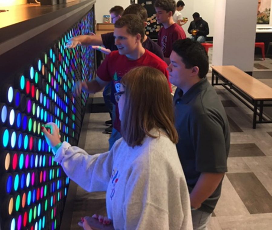 Students in Carla Terrys Spanish I class explore the abstract paintings of Frida Kahalo at the Frist Museum in Nashville. 