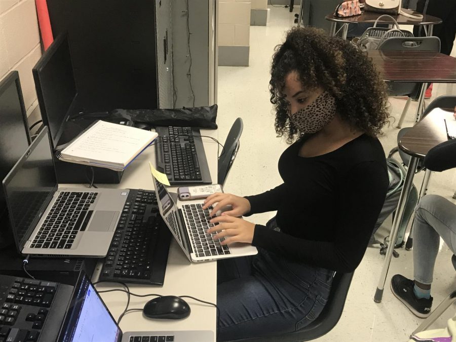 Sophomore Rileigh Glassman works on a story for the Crimson Crier. Glassman used her time in quarantine finding a new version of herself. 